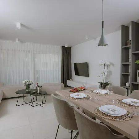 Adriatic Pearl 2 * Trogir